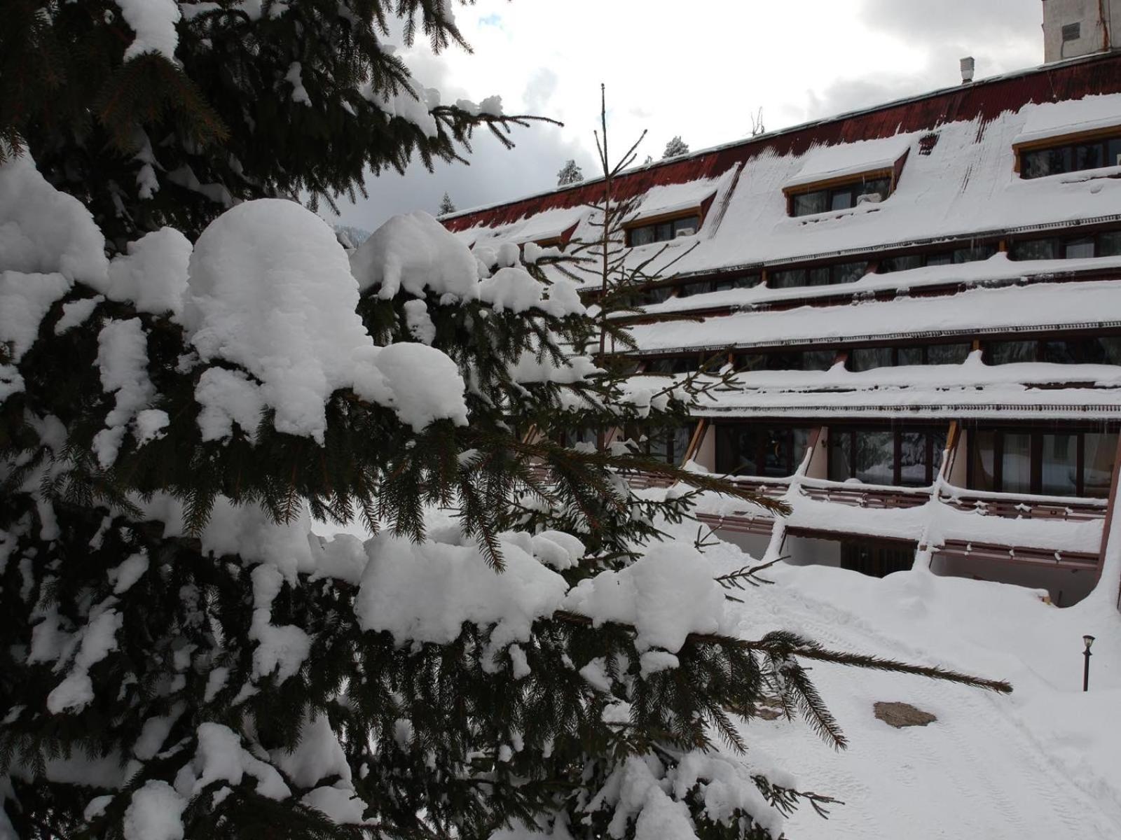 Mоura Boutique & Spa Hotel Borowez Exterior foto